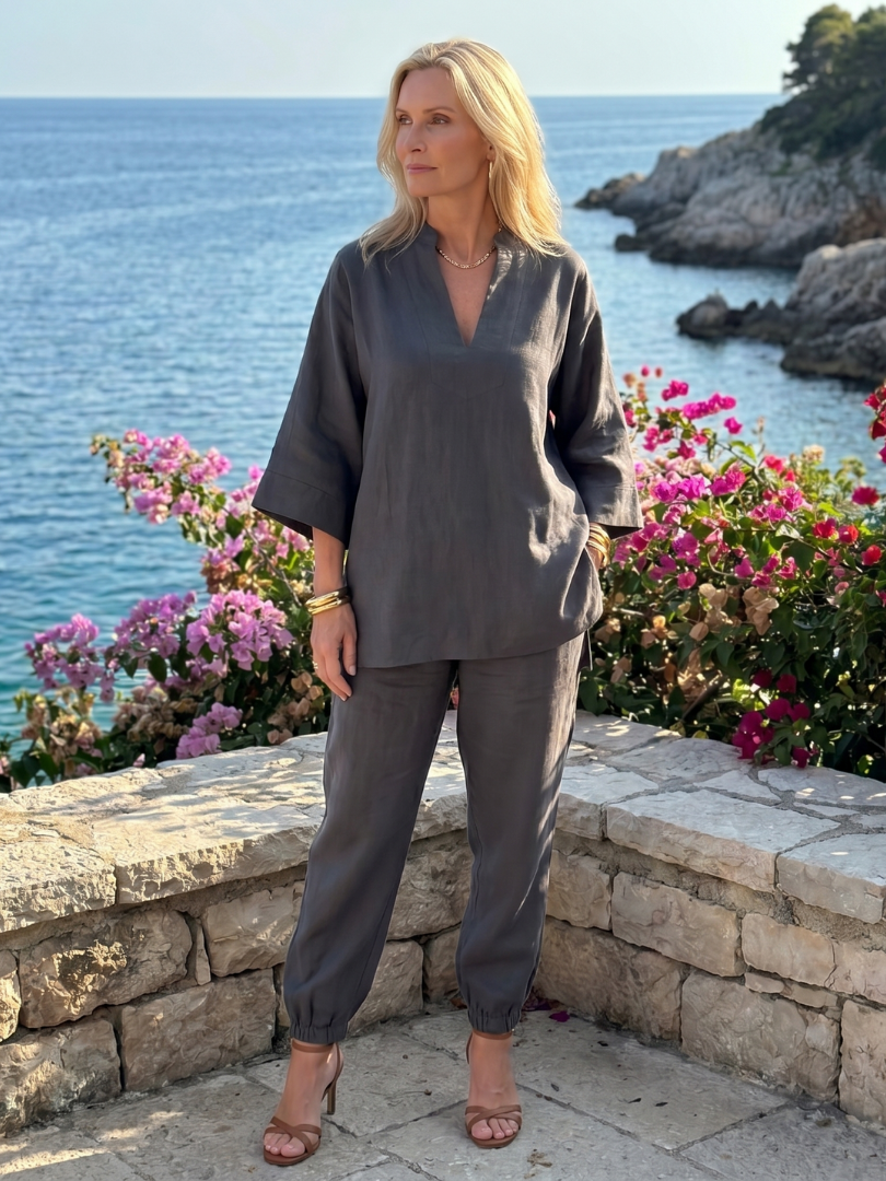 Georgiana | Set aus Tunika mit V-Ausschnitt und gerafften Hose