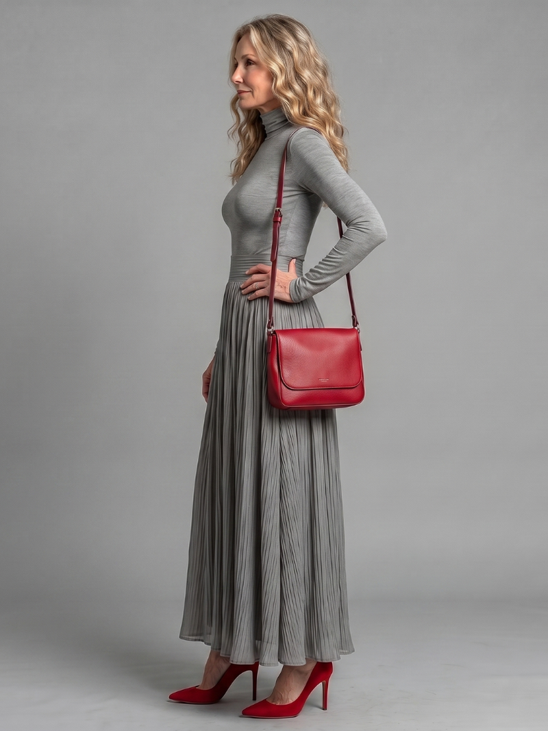 Lana | Langärmliges Midikleid mit Rollkragen und betonter Taille