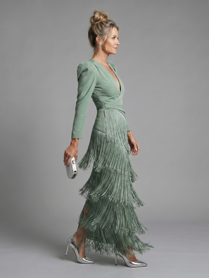 Samara | Langärmliges Midikleid mit weichem Fransenrock