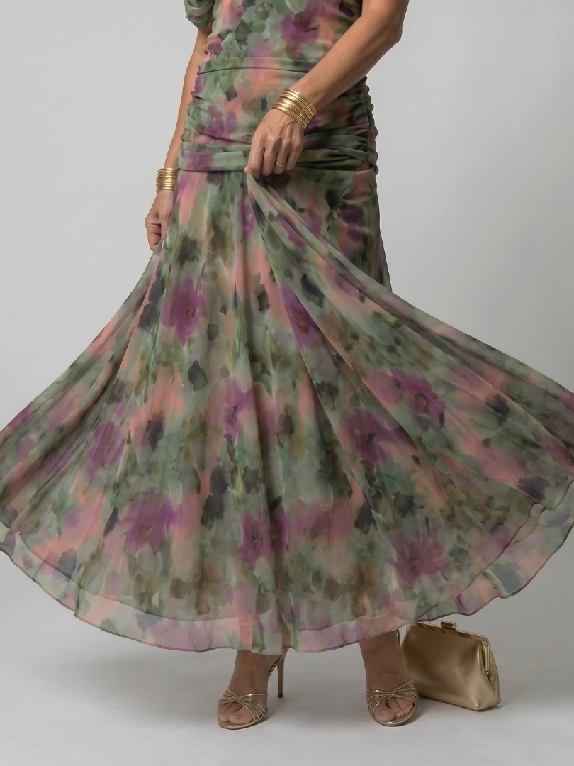 Calen | Schulterfreies Midikleid mit fließendem Fall