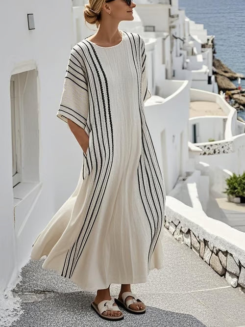 Langes Kleid mit fließendem Fall