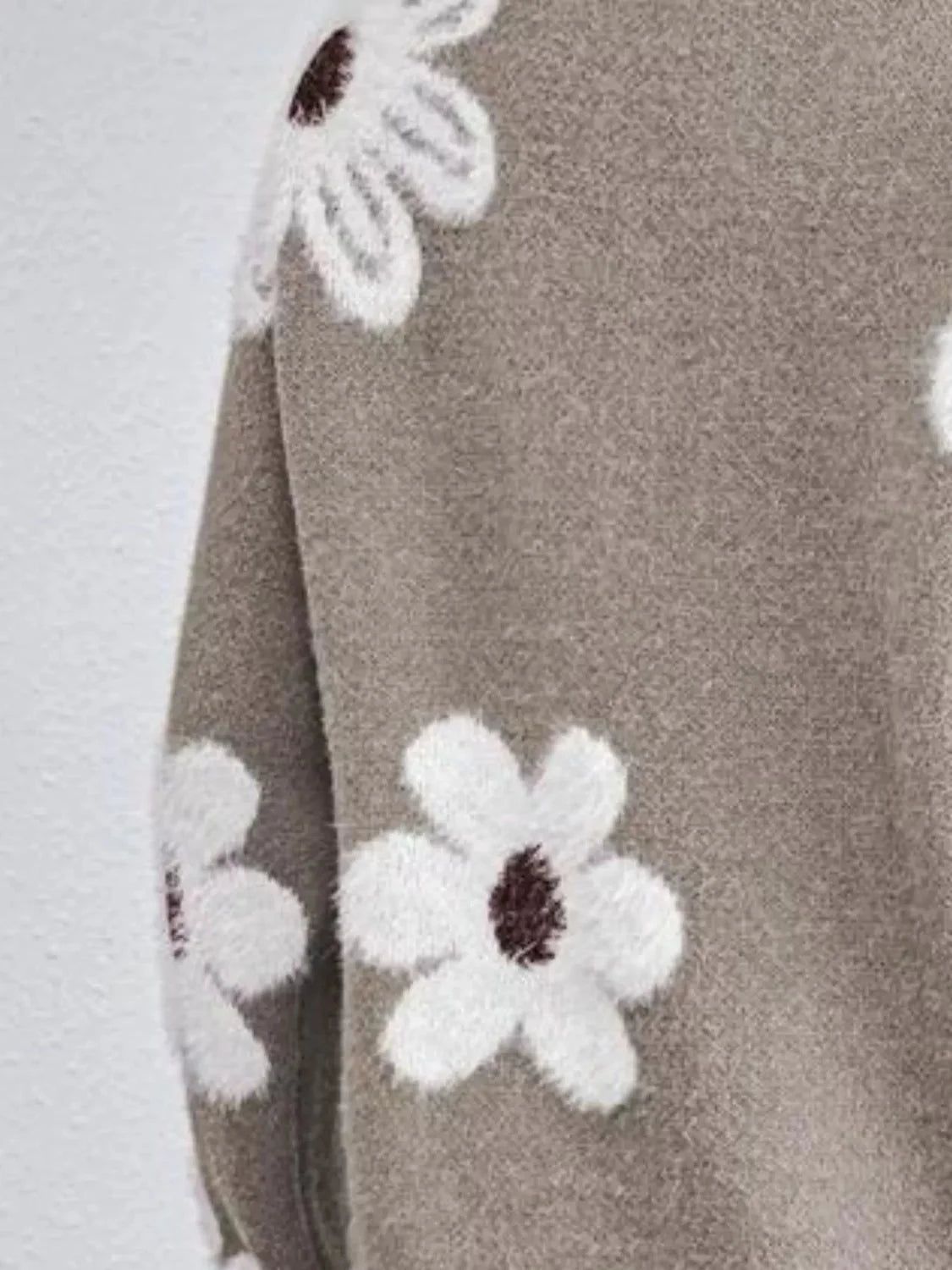 Thea™ | Floraler V-Ausschnitt Pullover