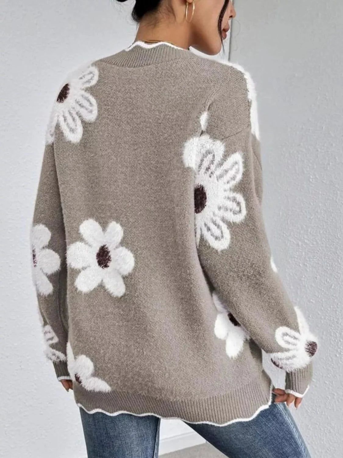 Thea™ | Floraler V-Ausschnitt Pullover
