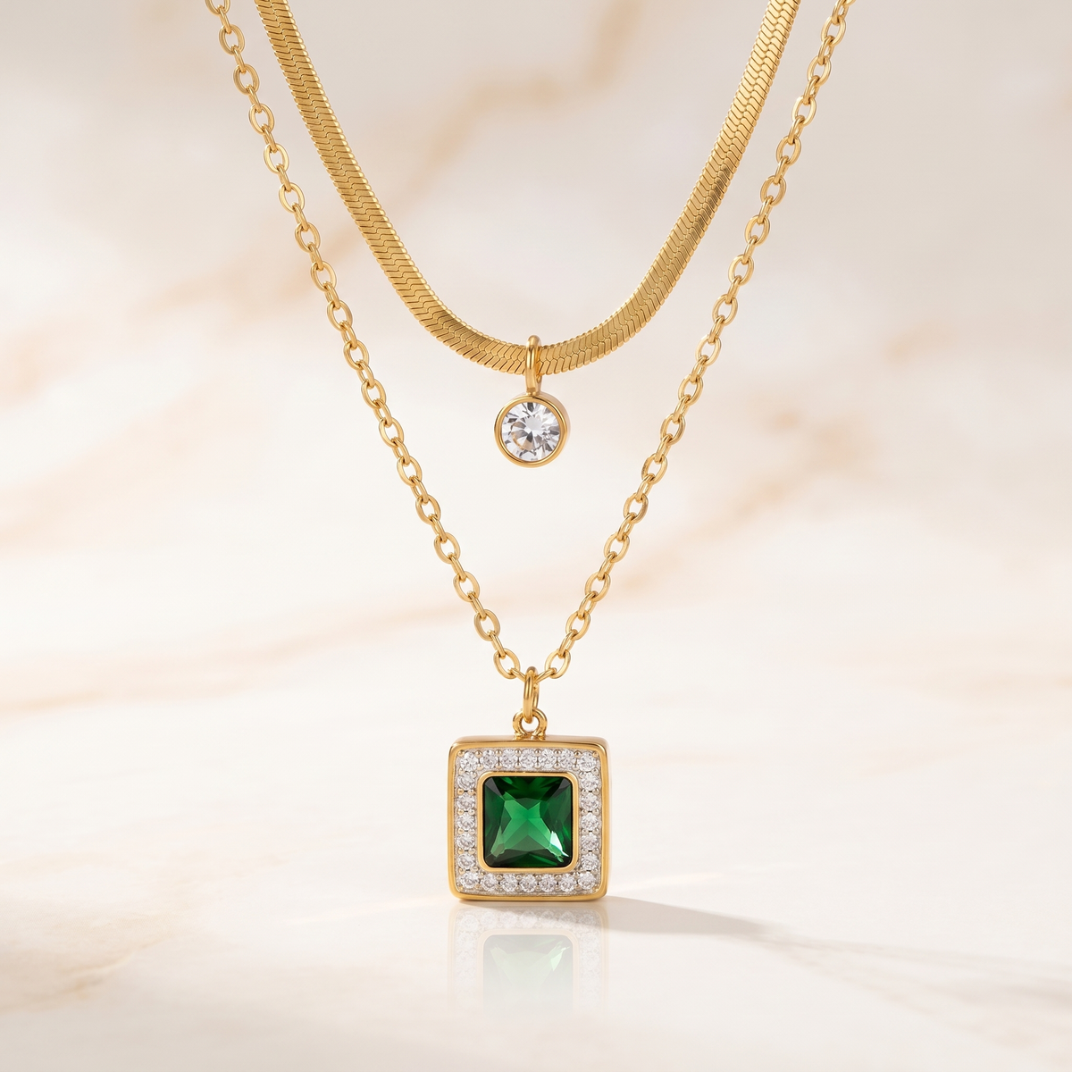 Emerald-Look Halskette