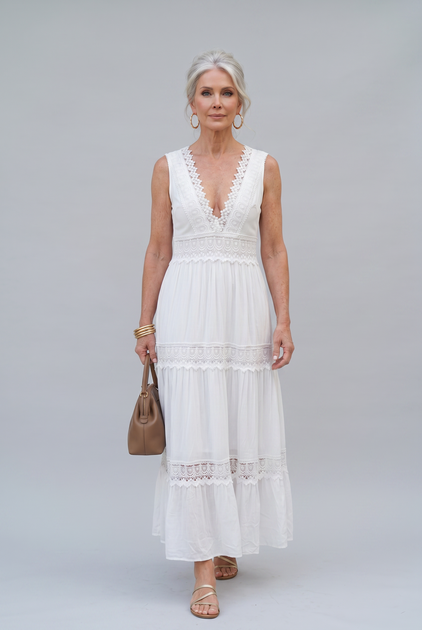 Nerea | Elegantes Spitzenkleid mit V-Ausschnitt
