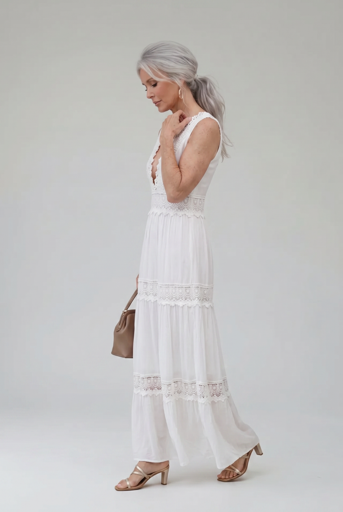 Nerea | Elegantes Spitzenkleid mit V-Ausschnitt