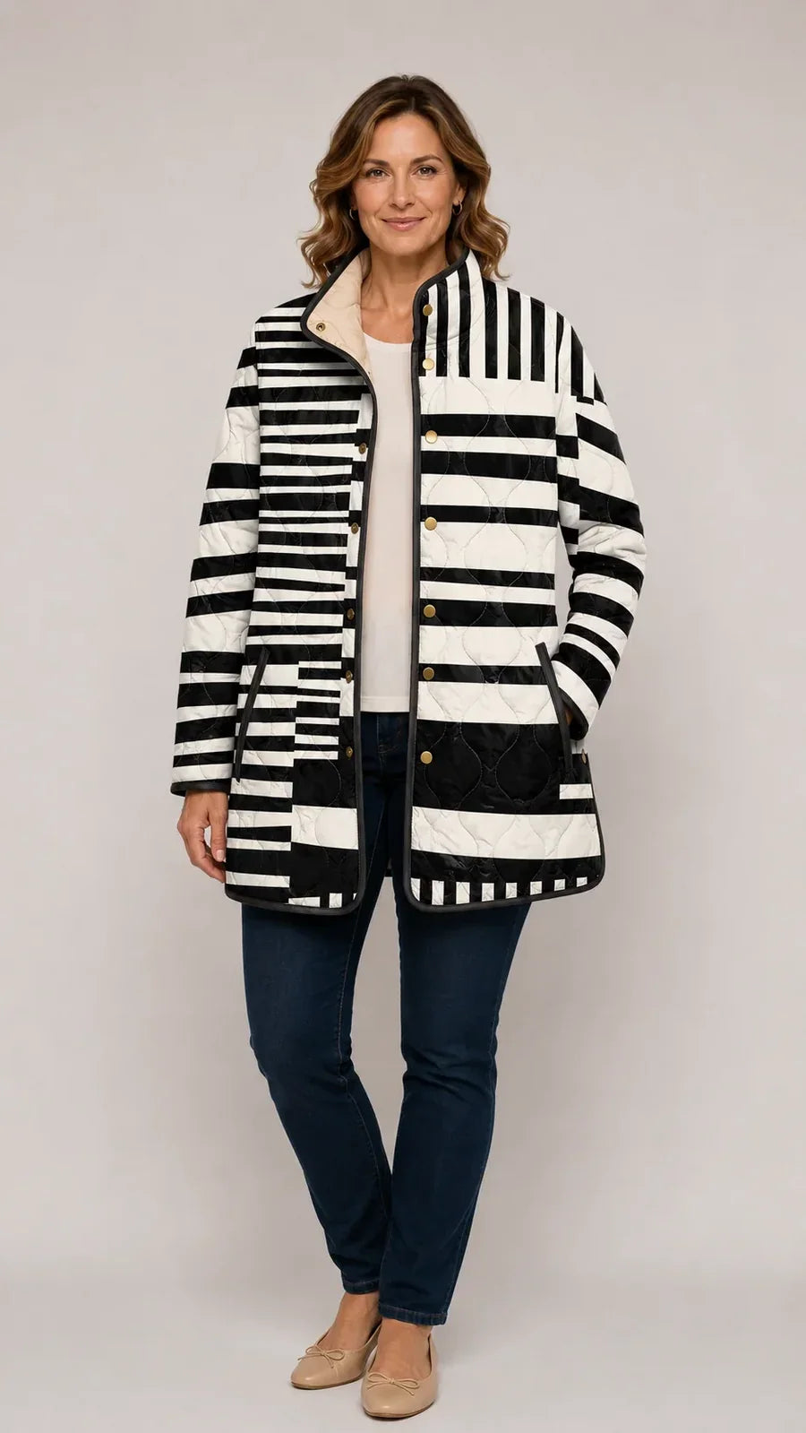 Miren Schwarz-Weiße Abstrakte Steppjacke – Ansicht 2