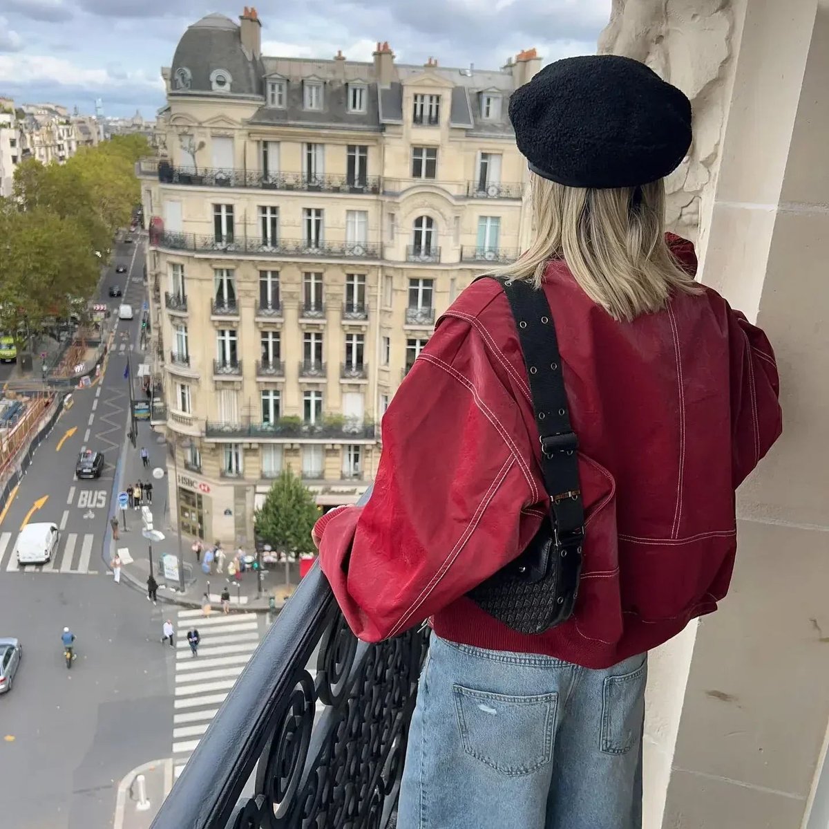Renée Oversized Bomber mit Kontrastnähten – Ansicht 9